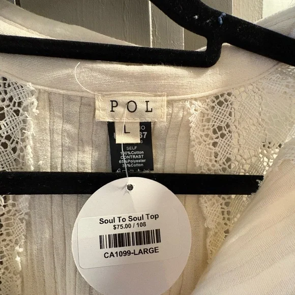 POL Cream Lace Detail Poncho style top - Picture 2 of 7